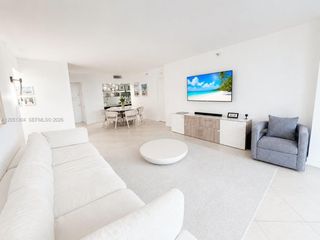 20505 E Country Club Drive 537, Aventura, FL 33180