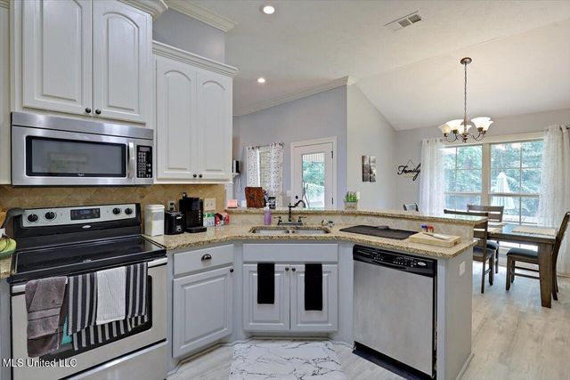 104 Greenfield Ridge Drive, Brandon, MS 39042