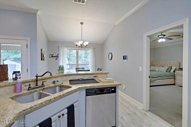 104 Greenfield Ridge Drive, Brandon, MS 39042