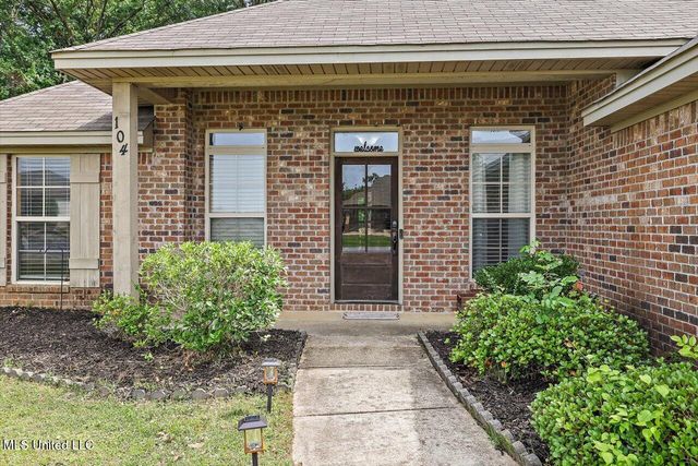 104 Greenfield Ridge Drive, Brandon, MS 39042