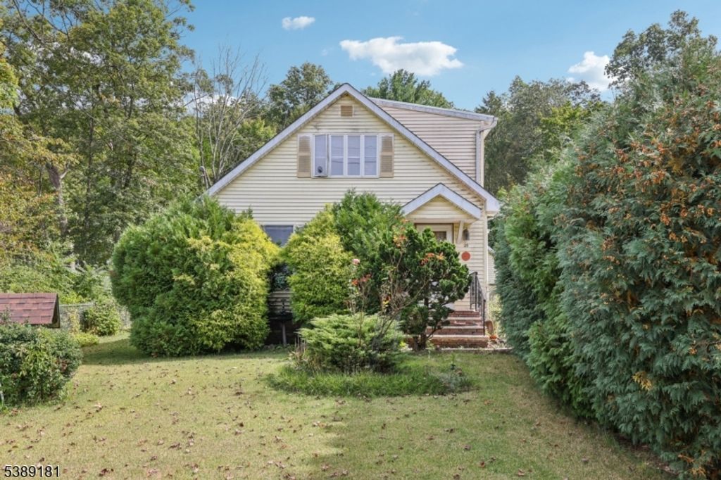 23 Oriole Rd, Jefferson Twp., NJ 07438