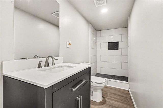 14804 Bellaire Avenue, Grandview, MO 64030