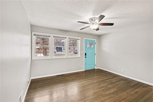 14804 Bellaire Avenue, Grandview, MO 64030