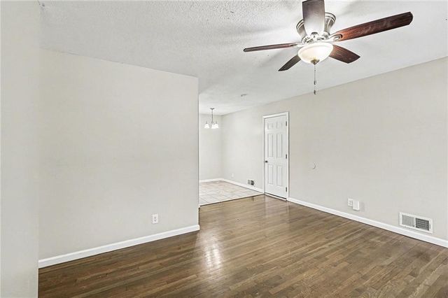 14804 Bellaire Avenue, Grandview, MO 64030