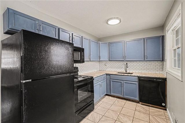 14804 Bellaire Avenue, Grandview, MO 64030