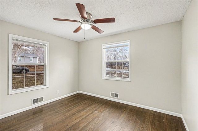 14804 Bellaire Avenue, Grandview, MO 64030