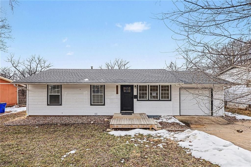 14804 Bellaire Avenue, Grandview, MO 64030