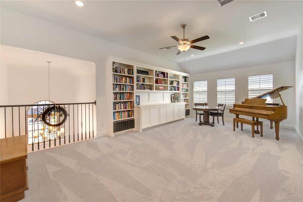 Image 15 of property listing at 12018 Kingsmuir Lane, Richmond, TX 77407