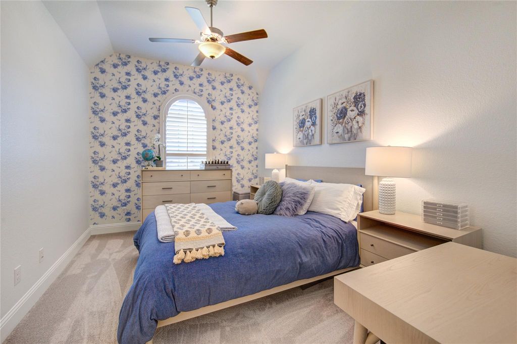 Image 16 of property listing at 12018 Kingsmuir Lane, Richmond, TX 77407