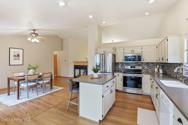 561 E Sand Wedge DR, Post Falls, ID 83854