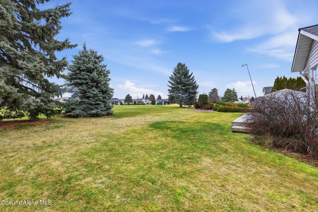 561 E Sand Wedge DR, Post Falls, ID 83854