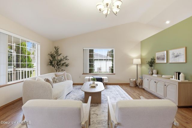 561 E Sand Wedge DR, Post Falls, ID 83854