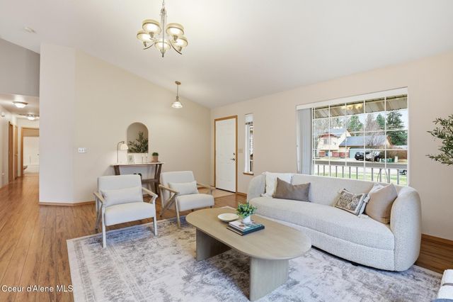 561 E Sand Wedge DR, Post Falls, ID 83854