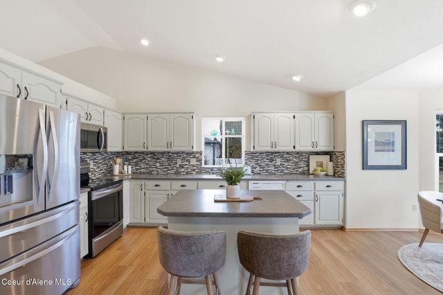 561 E Sand Wedge DR, Post Falls, ID 83854