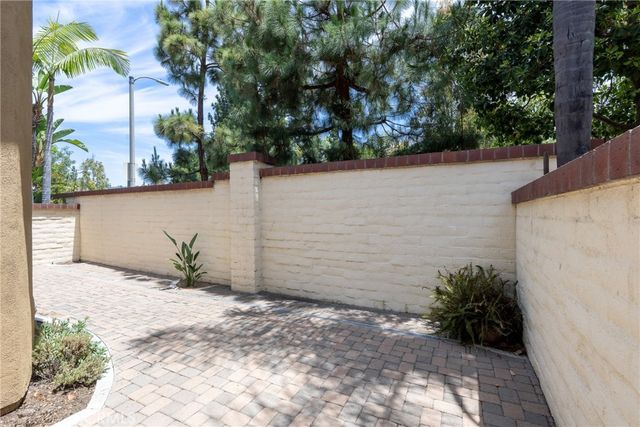 2493 Tequestra, Tustin, CA 92782