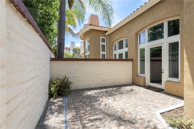 2493 Tequestra, Tustin, CA 92782