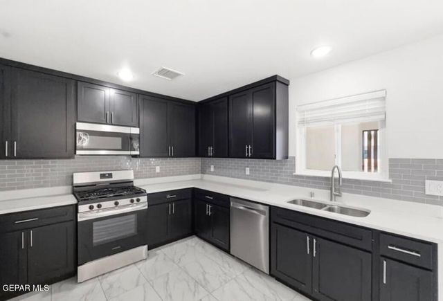 3768 SCHEME Place, El Paso, TX 79938