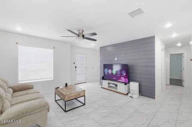 3768 SCHEME Place, El Paso, TX 79938