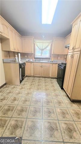 5454 Mason Road, Atlanta, GA 30349