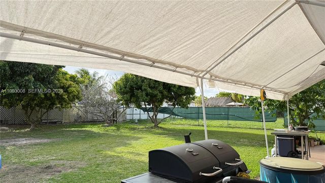 7144 SW 148th Ct, Miami, FL 33193