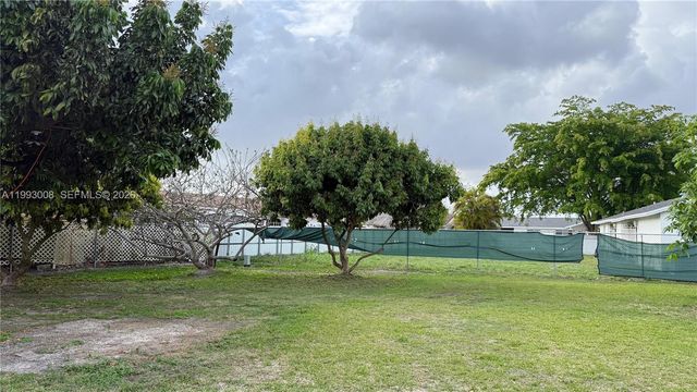7144 SW 148th Ct, Miami, FL 33193