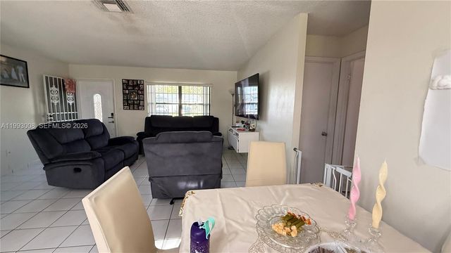 7144 SW 148th Ct, Miami, FL 33193