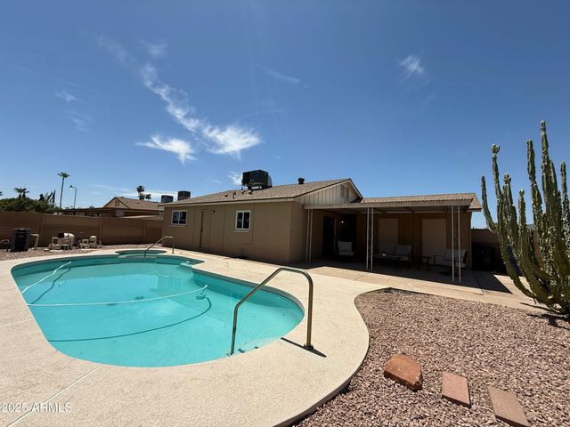 2331 W VIA RIALTO Circle, Mesa, AZ 85202