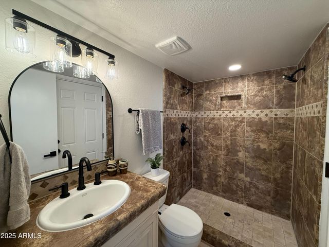 2331 W VIA RIALTO Circle, Mesa, AZ 85202