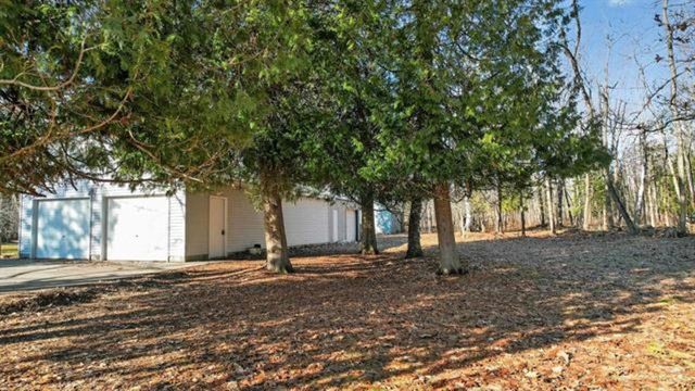 1647 N Huron Road, Tawas City, MI 48763