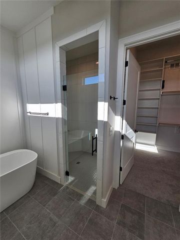 11211 S Gleason Road, Olathe, KS 66061