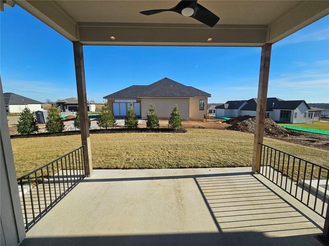 11211 S Gleason Road, Olathe, KS 66061