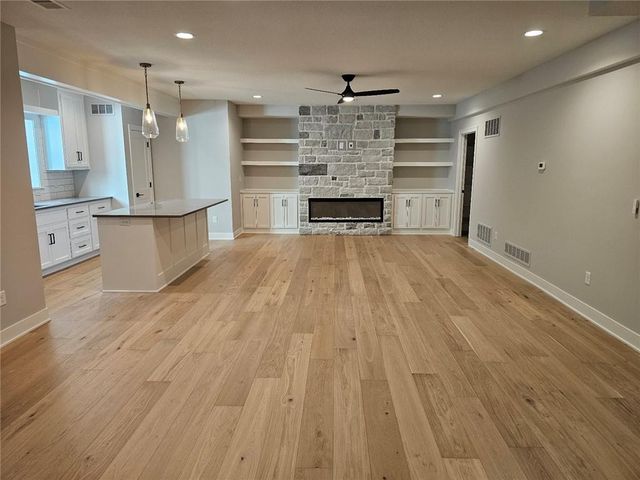 11211 S Gleason Road, Olathe, KS 66061