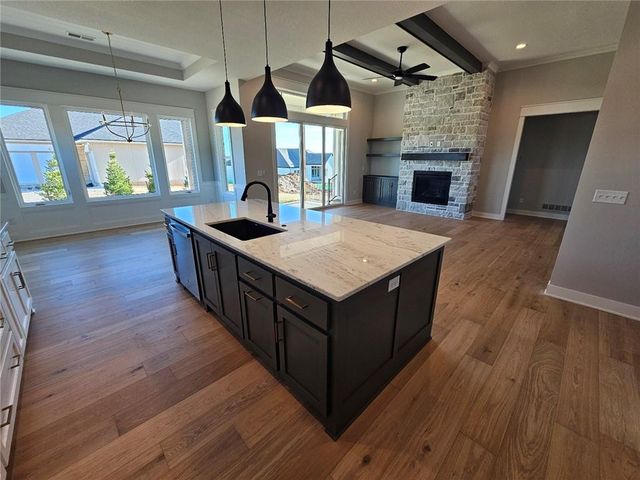 11211 S Gleason Road, Olathe, KS 66061