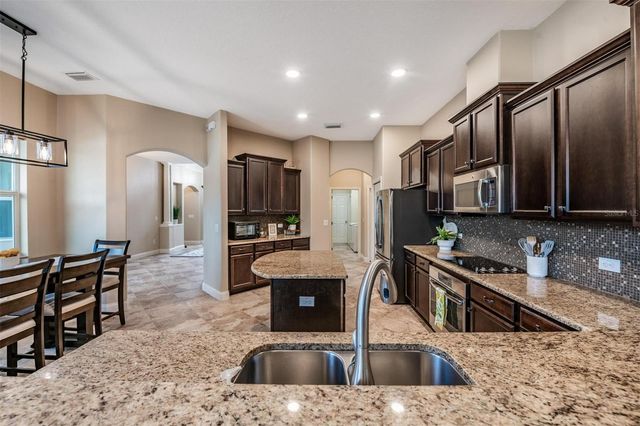 27205 HAWKS NEST CIRCLE, Wesley Chapel, FL 33544