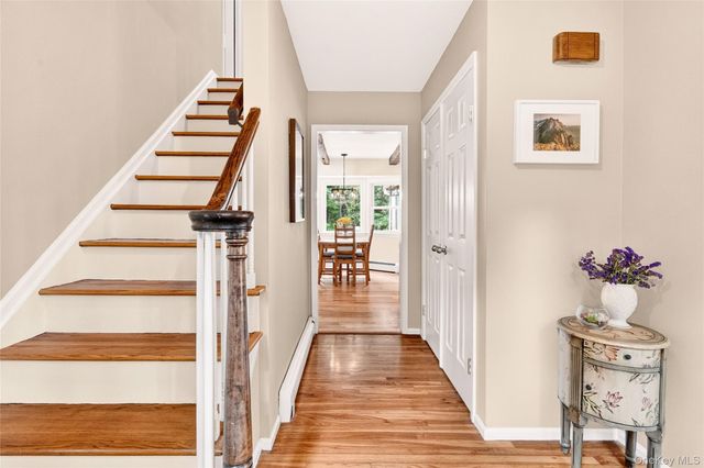 16 Soundview Loop, South Salem, NY 10590