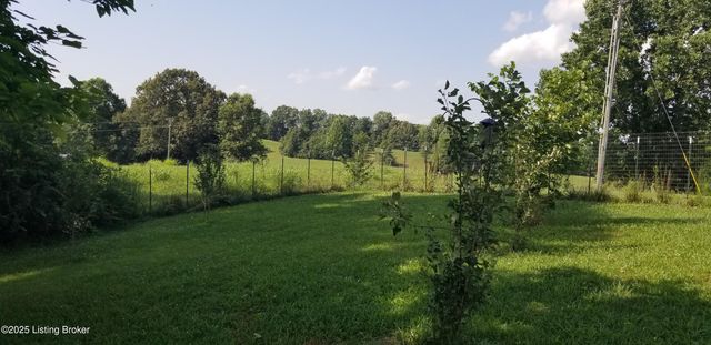 555 Fields Ln, Clarkson, KY 42726