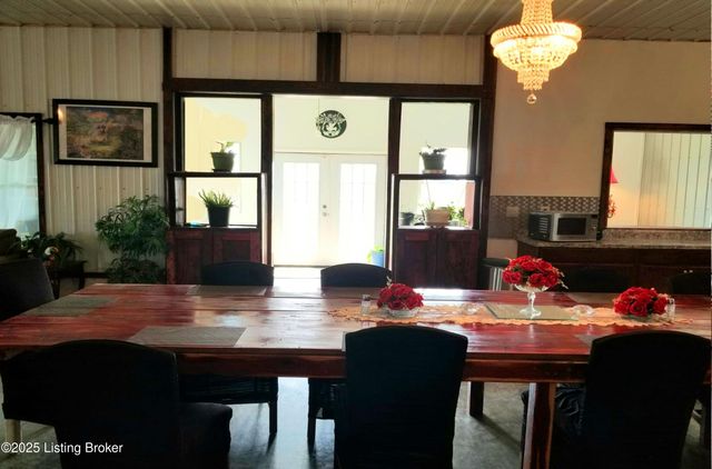 555 Fields Ln, Clarkson, KY 42726