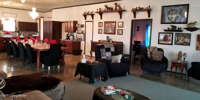 555 Fields Ln, Clarkson, KY 42726