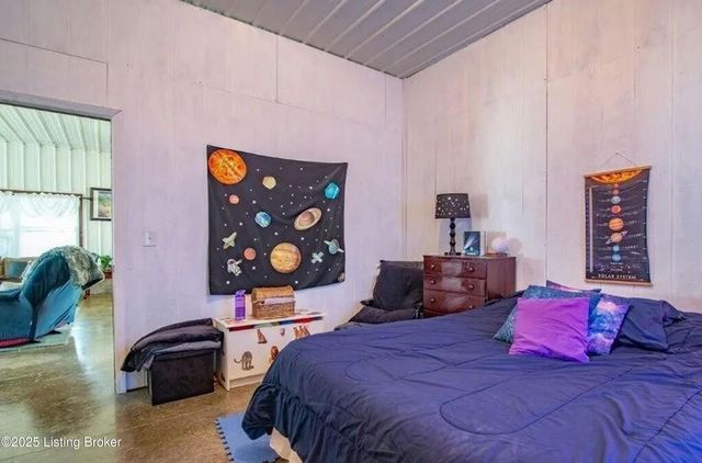 555 Fields Ln, Clarkson, KY 42726