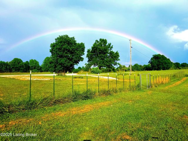 555 Fields Ln, Clarkson, KY 42726