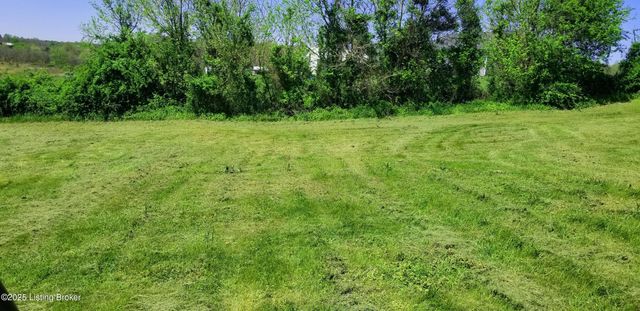 555 Fields Ln, Clarkson, KY 42726