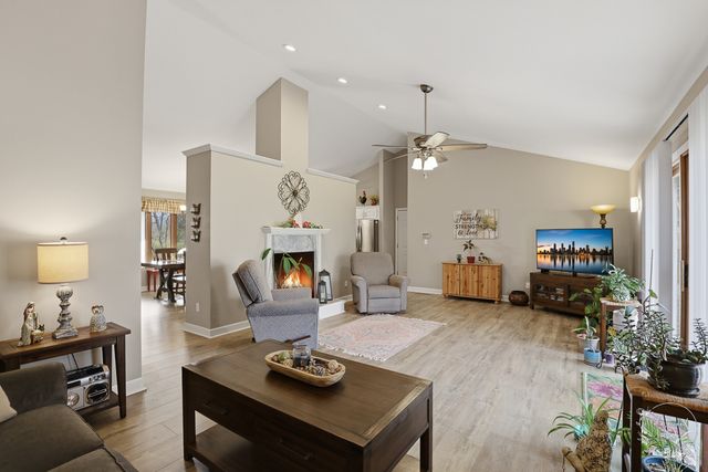 2853 Forsythia Lane, St. Anne, IL 60964