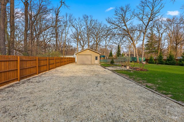 2853 Forsythia Lane, St. Anne, IL 60964