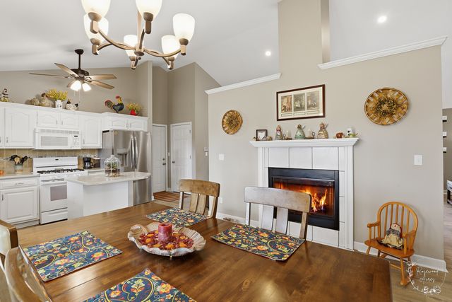 2853 Forsythia Lane, St. Anne, IL 60964