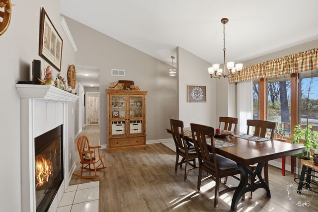 2853 Forsythia Lane, St. Anne, IL 60964