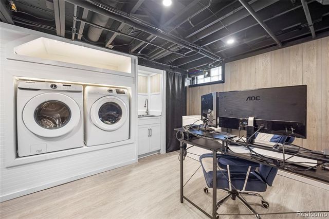 4200 Lanco Court, Waterford, MI 48329