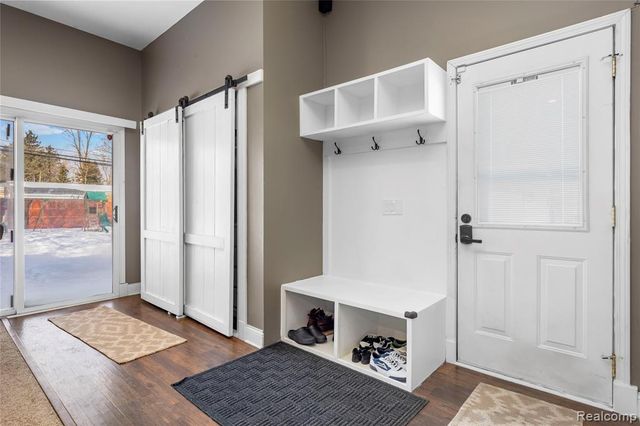 4200 Lanco Court, Waterford, MI 48329