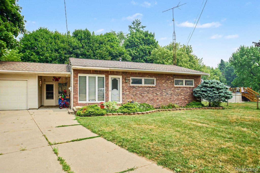 4425 Crampton Circle, Genesee Charter Township, MI 48506