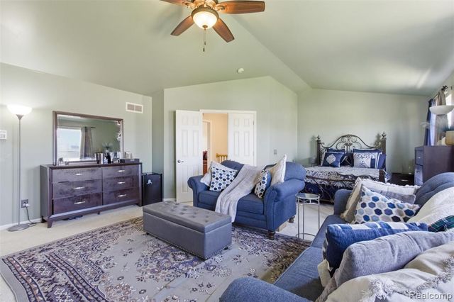 48879 Michaywe Drive, Macomb, MI 48044