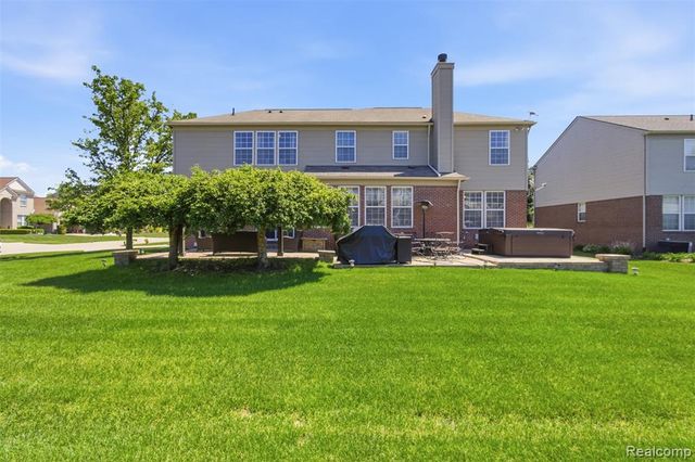 48879 Michaywe Drive, Macomb, MI 48044